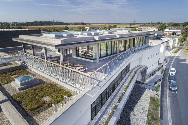 Bild Akademie und Dachterrasse Firma Lüdecke