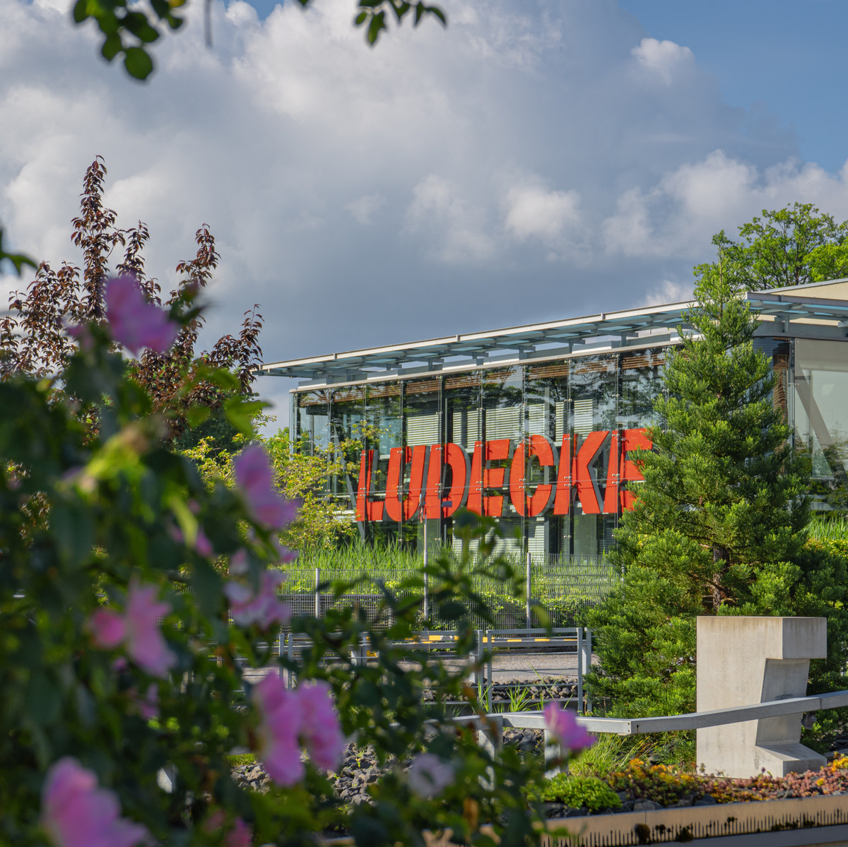 Bild Verwaltungsgebäude Firma Lüdecke